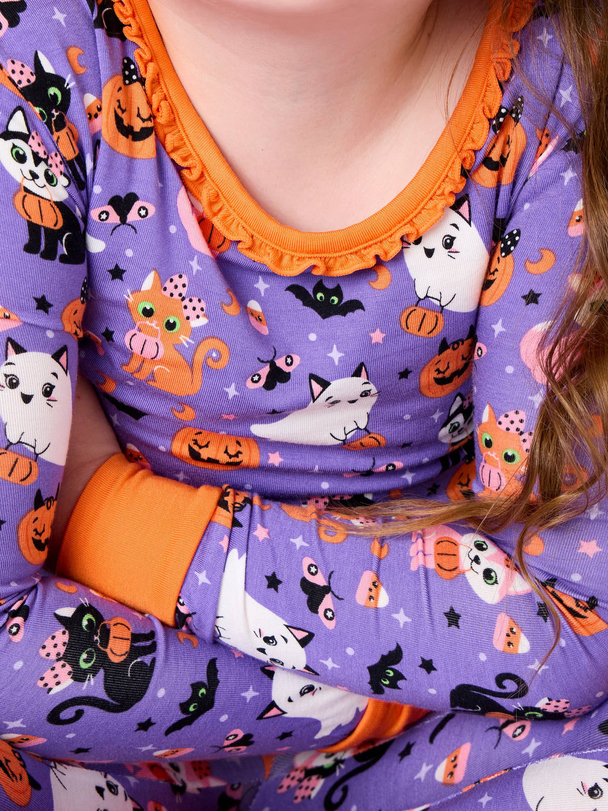 SoftSnooze™ Girls Bamboo Viscose Boo-tiful Kittens Ruffle Long Sleeve Pajama Set
