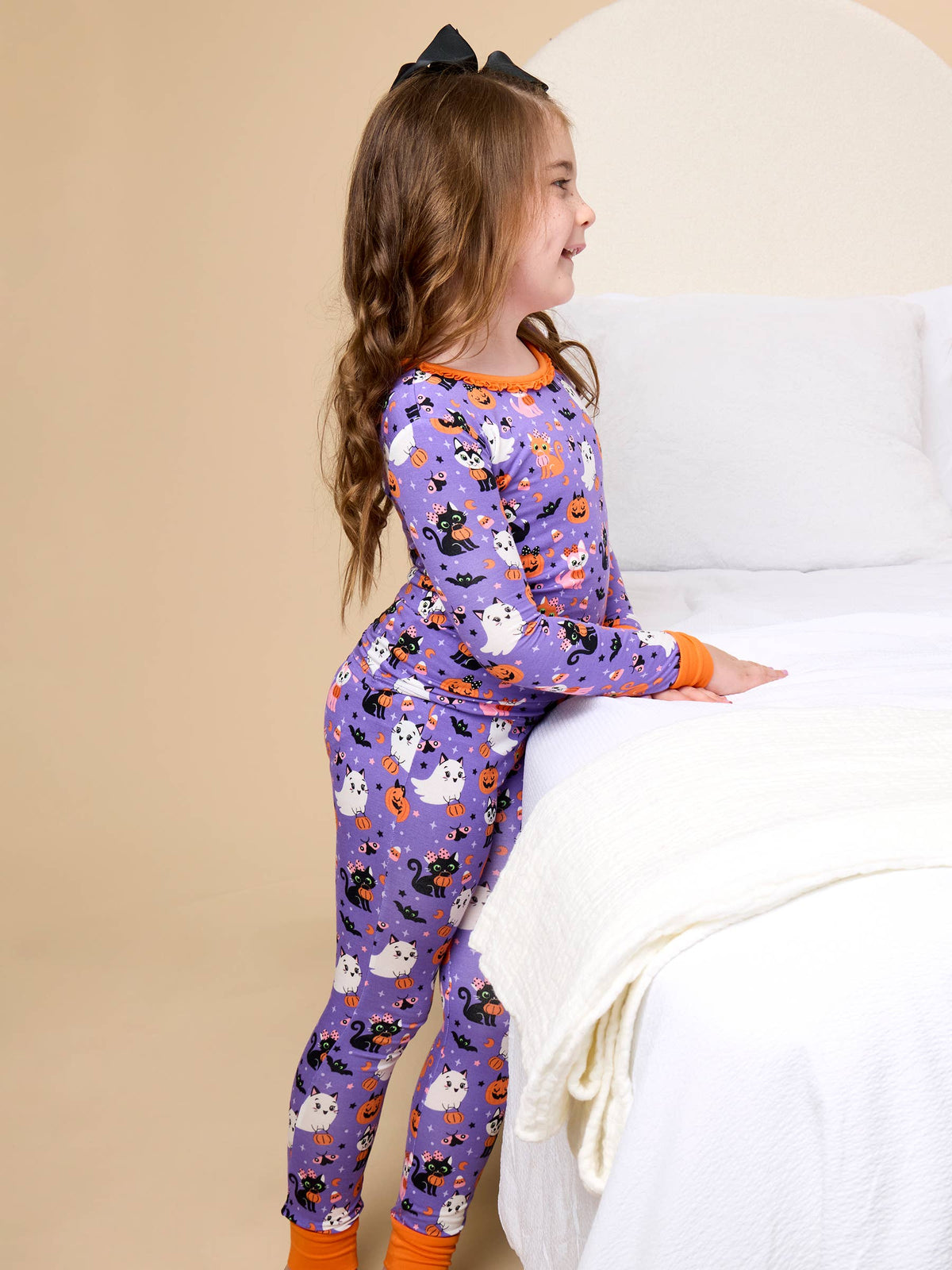 SoftSnooze™ Girls Bamboo Viscose Boo-tiful Kittens Ruffle Long Sleeve Pajama Set