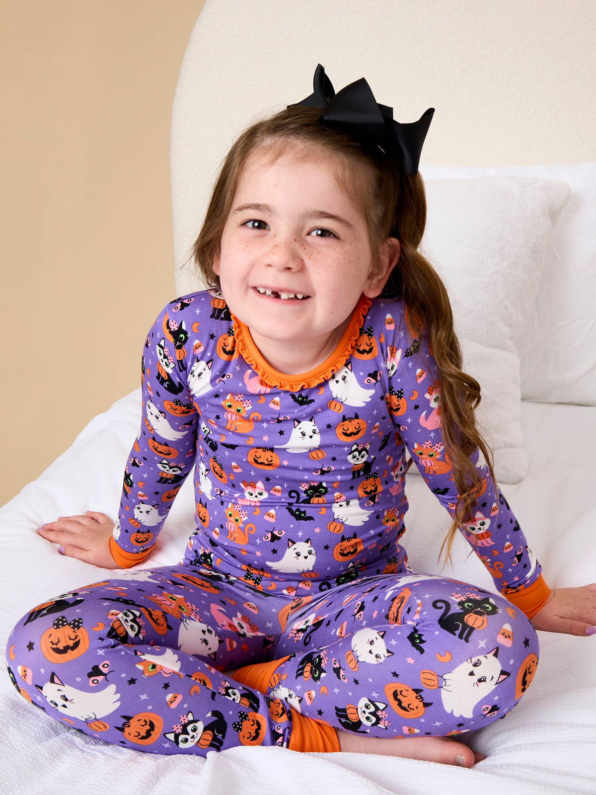 SoftSnooze™ Girls Bamboo Viscose Boo-tiful Kittens Ruffle Long Sleeve Pajama Set