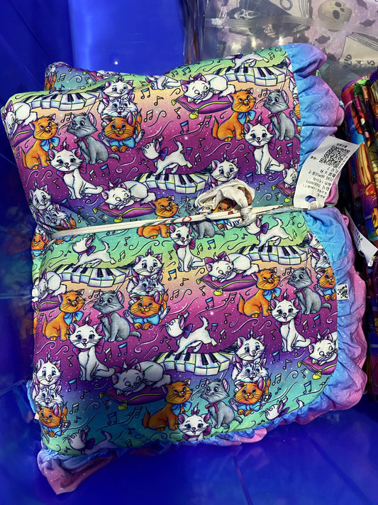 Everybody wants to be a Kitty Bamboo Quilted Blanket 50 X 60