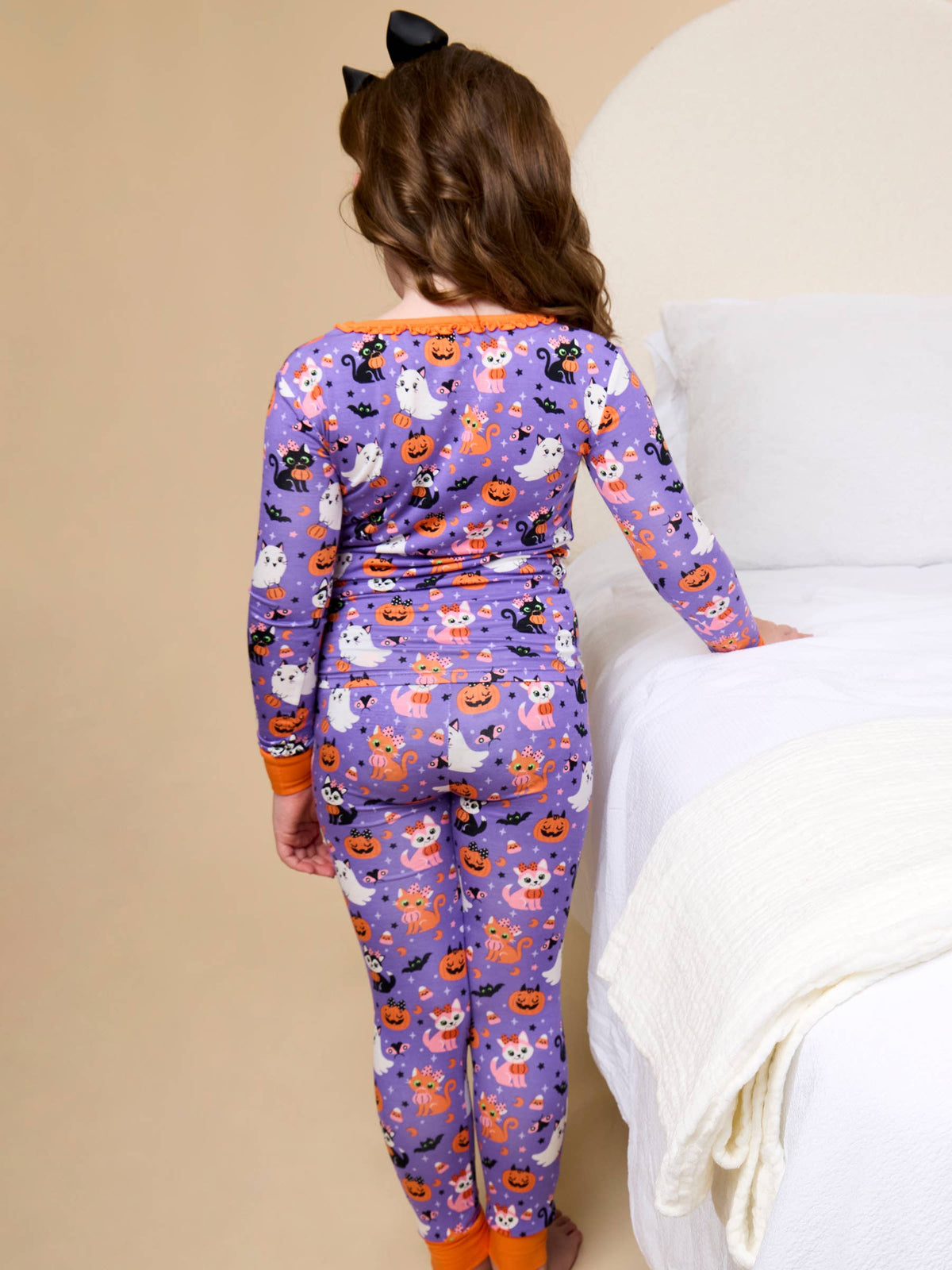 SoftSnooze™ Girls Bamboo Viscose Boo-tiful Kittens Ruffle Long Sleeve Pajama Set